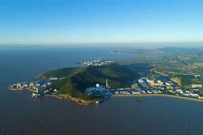 秦山核電廠是大陸自主設計、建造、調試、運營的首座核電站。（圖／取自中國青年報）