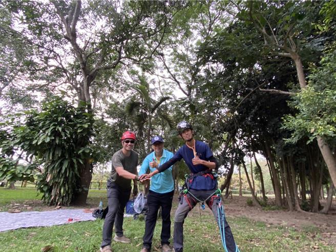 馆方发展攀树课程颇受好评。（馆方提供／曹婷婷台南传真）