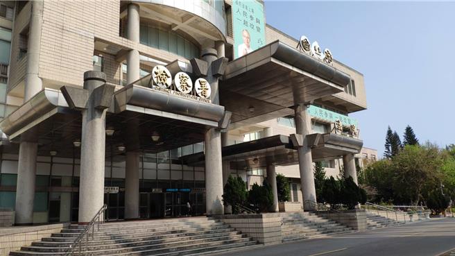 苗栗地方法院少家庭陈姓书记官，疑似过劳病逝。（李京升摄）