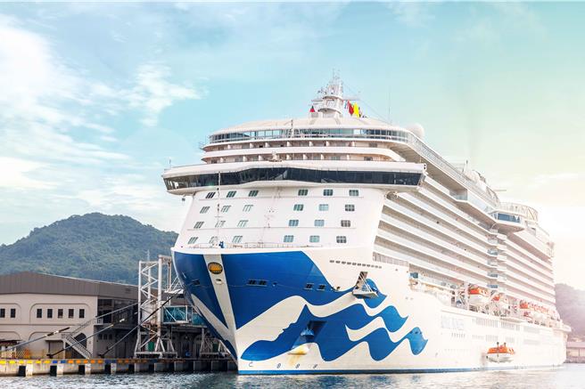 皇家公主号于基隆粉墨登场，并将开展她的首航之旅前往日本。（公主游轮提供）
