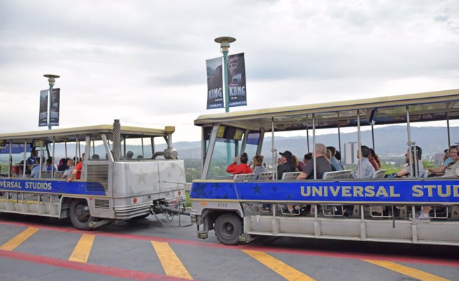 環球影城的遊園車。(圖/Universal Studios )