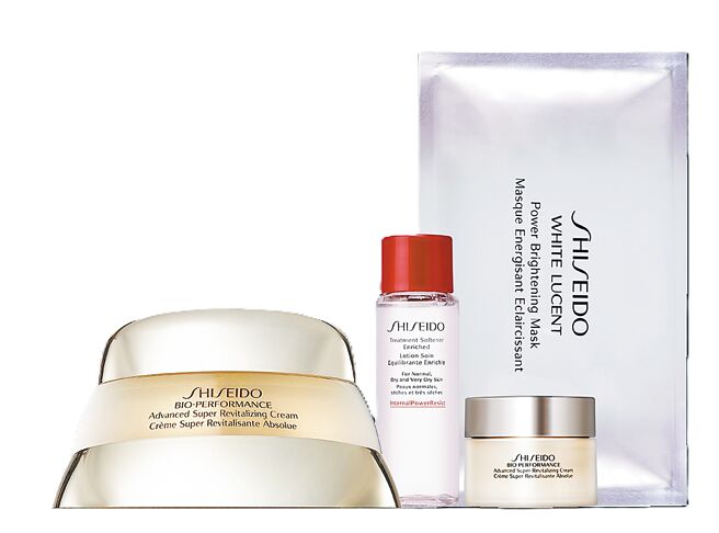 大江購物中心的「資生堂百優精純乳霜組」，原價5100元、特價2520元。（大江購物中心提供）