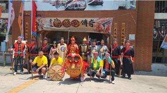 鹿耳社區連14年仿鄭成功登陸 逢「台南400」船隊規模擴大