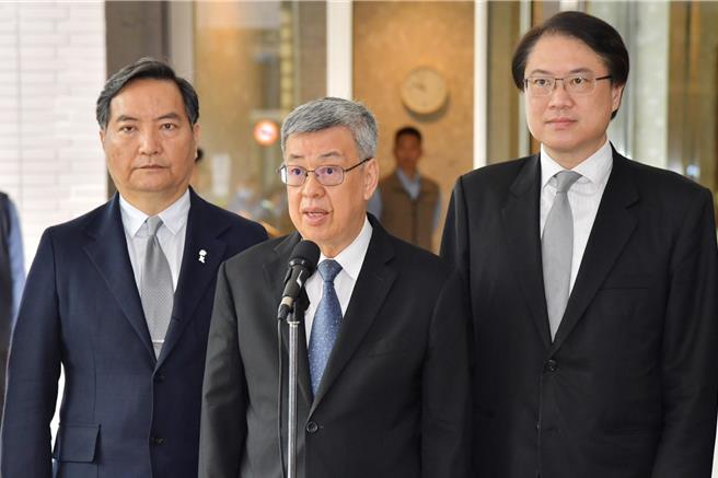 美國眾議院近日通過953億美元的援助烏克蘭、以色列、台灣等印太盟友法案，行政院長陳建仁今表示，該法案通過後，世界各國都能了解，台灣在印太地區的和平穩定上，扮演一個很重要的角色。（行政院提供）