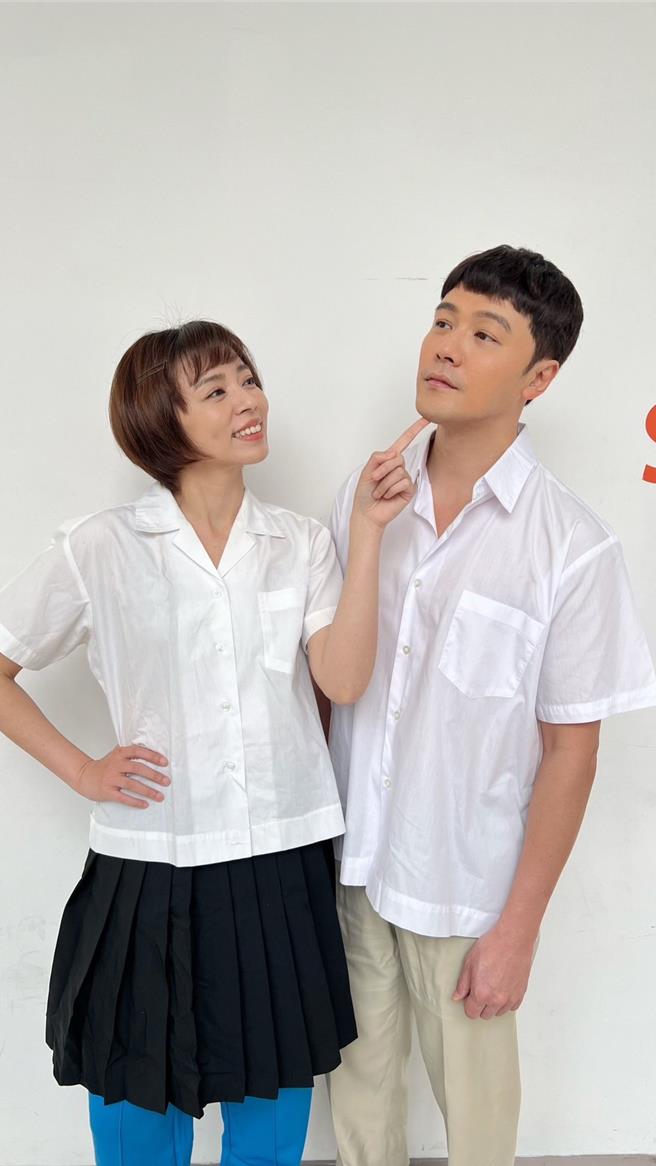 黄文星、王瞳剧中是高中同学、也是初恋对象。（民视提供）