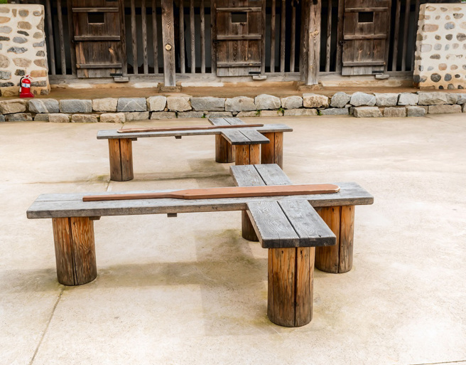 明朝皇帝为了「羞辱」官员、加强皇权，制定了廷杖作为刑罚，未料造成反效果，官员们前仆后继想被打屁股。（示意图：Shutterstock／达志）