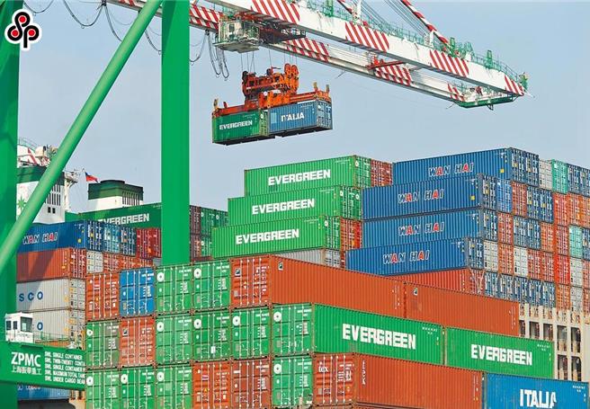 经济部统计处22日公布3月份及第1季外销订单统计，各为年增1.2％、年减2.1％。（示意图／报系资料照）
