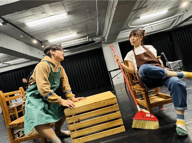 劇團「唱歌集」3度獲選高雄春天藝術節小劇場徵件，將於5月17至19日在駁二正港小劇場上演全新創作《以為是BL結果是BFF》青春校園音樂劇。（高雄市文化局提供／任義宇高雄傳真）