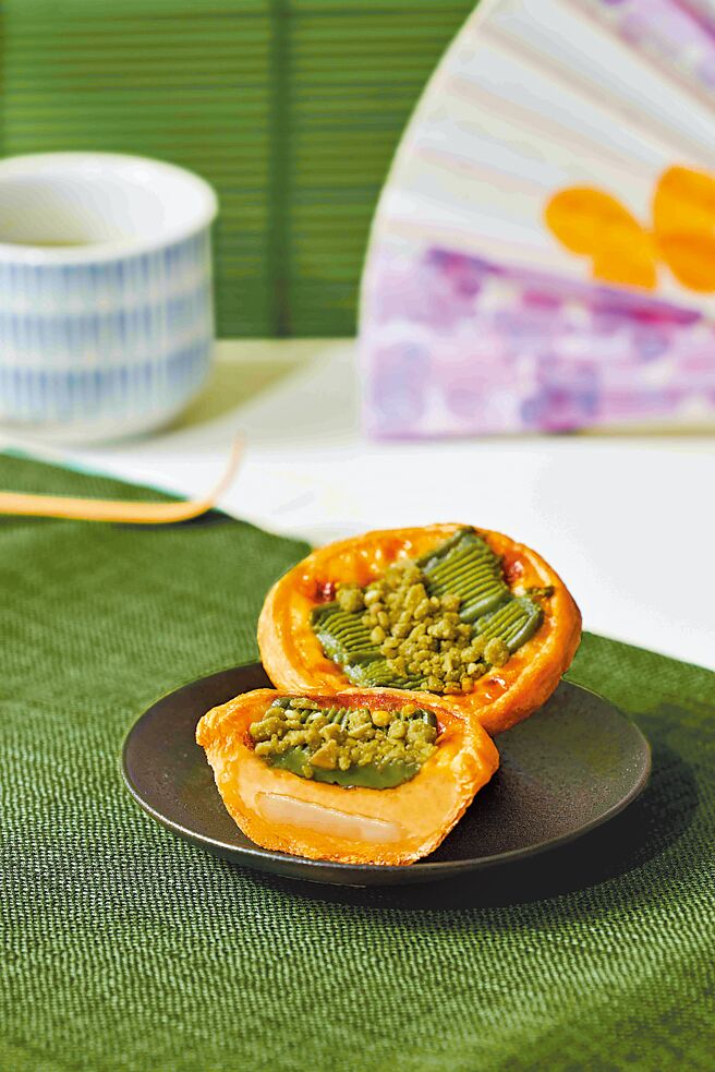 肯德基「宇治抹茶白玉蛋挞」，单点55元、6入礼盒288元。（肯德基提供）