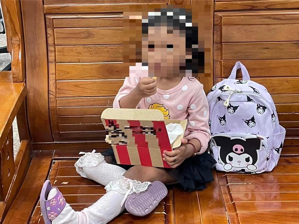 [新聞] 3歲女童孩走失只會說「papa」 母現身派出所「原來是台灣人」