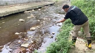 桃園化學廠排強鹼廢水入塔寮坑溪省1.4億元  不肖業者遭起訴
