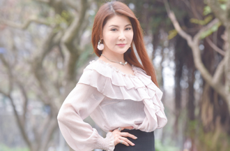 楊麗菁老家就在花蓮傾倒飯店對面  曝母親整夜未眠不敢回家