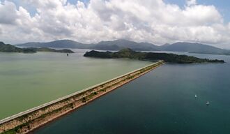 专家传真－兴建海中水库 彻底解决缺水问题