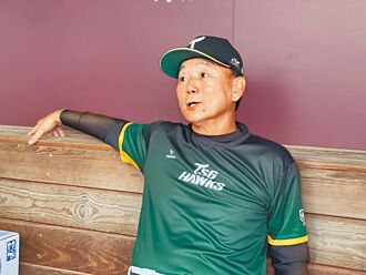 高雄 洪總困球場 運發局副局長記小過