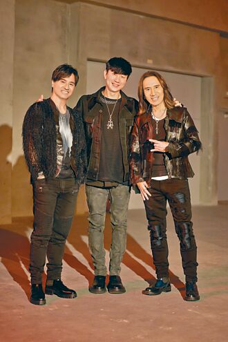 動力火車對唱JJ 3人較勁爆心機