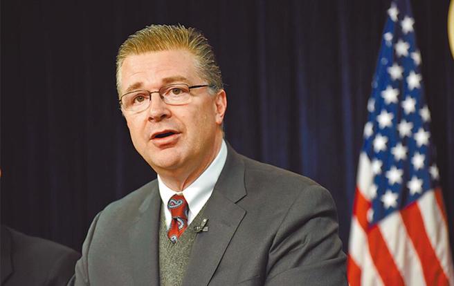 美日菲三國峰會後，美亞太助卿康達旋即訪陸3天。（中新社）