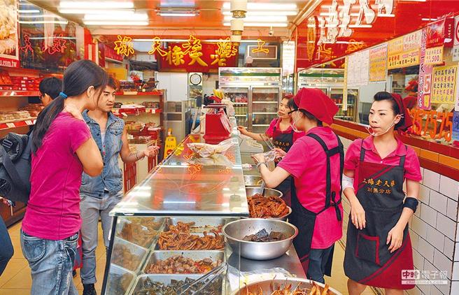 上海老天禄本店拥有许多巨星常客，更是香港观光客必访之地。（本报资料照片）