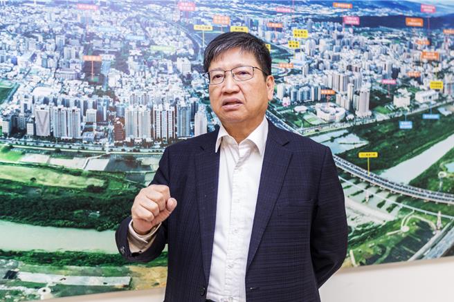 近日地震频繁加上下雨，新竹县长杨文科吁民眾做好防震措施，非必要勿前往山区。（罗浚滨摄）