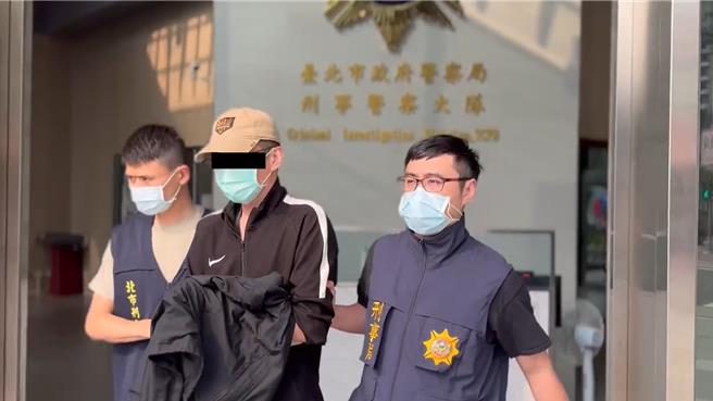 警方将撰写抢票程式的姚嫌逮捕送办。（翻摄照片／林郁平台北传真）