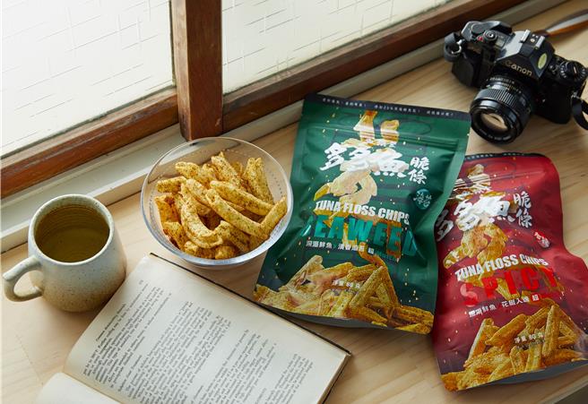 抢先鲔鱼季开跑，「鱼馔食」推新款多多鱼零嘴。（业者提供）