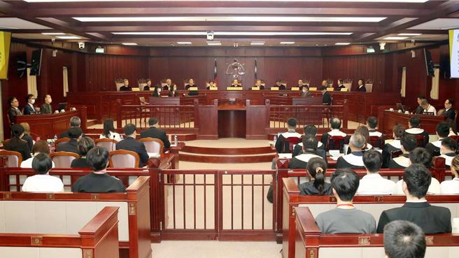 宪法法庭开庭审理死囚释宪案，台湾死刑存废可能迎来歷史转捩点。（杜宜谙摄）