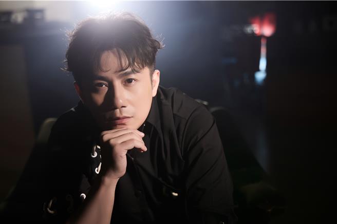 彭正推出新专辑《十年》。（时代创艺提供）