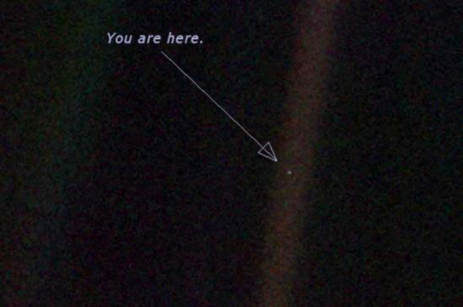 航海家1號在1990年回頭拍攝的地球，只是照片裡的0.12個相素。(圖/NASA)
