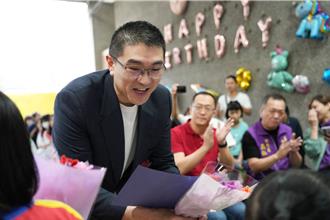 出席成功國小66年校慶 謝國樑盼打造良好教育環境