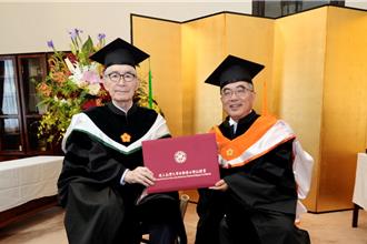 免疫学家本庶佑得诺贝尔医学奖 获颁台大名誉博士学位