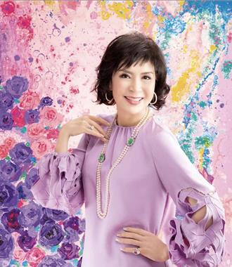 「最美主持人」白嘉莉得獎了！畫畫40年獲超狂頭銜：始料未及