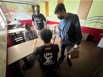 诈团保证获利！美髮妹约假币商面交80万   报警当场逮人