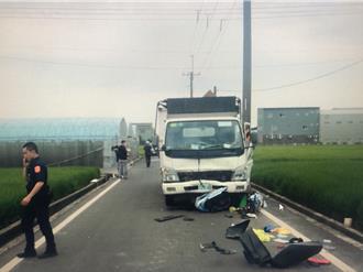 慘遭資源回收車猛撞 機車雙載夫妻噴飛慘死