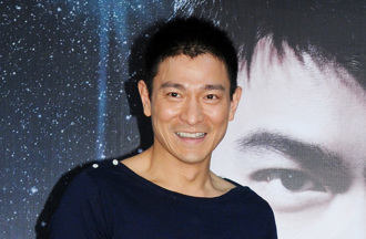 劉德華拍吻戲「太激烈」撞碎對手演員門牙 影帝曝女方身分