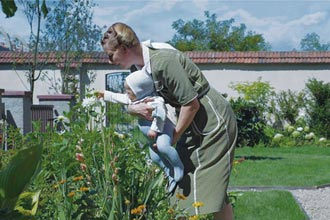 反省悲劇有益民族