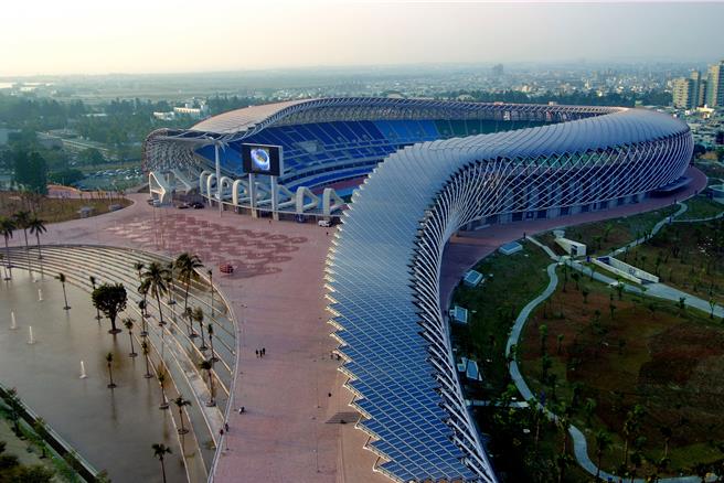 大咖、天團首選高雄世運主場館原因曝光，就是因為「永續演唱會」成為主流趨勢，全台上萬人的場館，只有高雄做得到，因為它夠「環保、永續」。（柯宗緯翻攝）