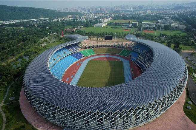 大咖、天團首選高雄世運主場館原因曝光，就是因為「永續演唱會」成為主流趨勢，全台上萬人的場館，只有高雄做得到，因為它夠「環保、永續」。（柯宗緯翻攝）