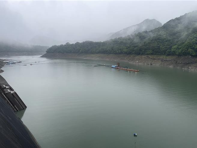 雨势扩大石门水库集水区降雨，估带进110万吨水量。(北水分署提供／吕筱蝉桃园传真)
