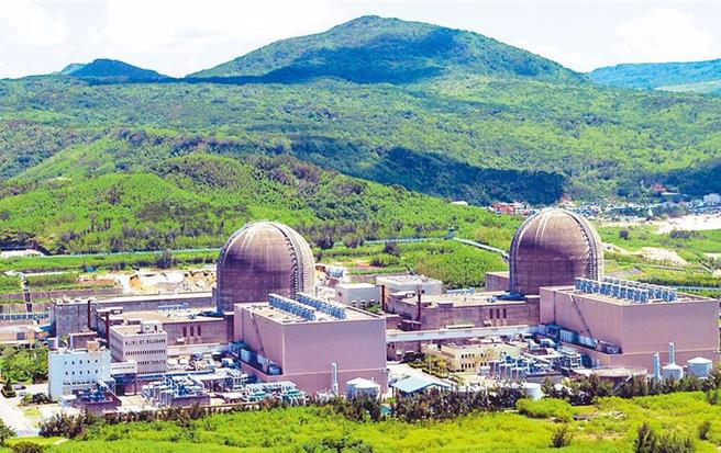 針對能否在排除核能情況下達成2050淨零排放？核安會主委陳東陽24日表示，要視新科技未來發展速度而定，包含氫能、地熱等都有很多可能，很難完全排除。圖為核三廠。（本報資料照片）