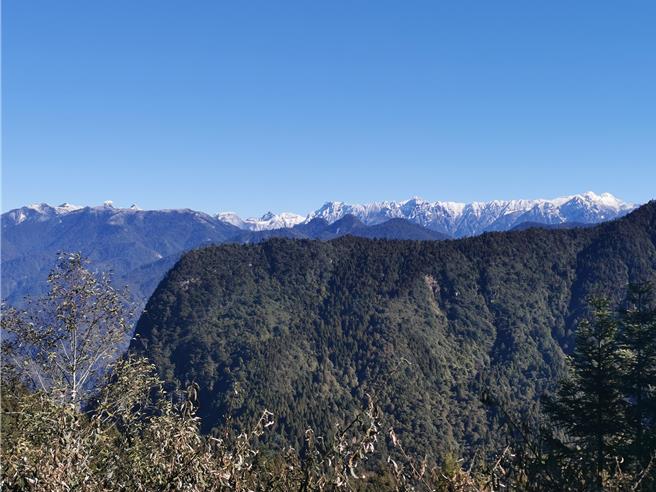 雪霸国家公园管理处与台北鸟会共同合作，从5月起至10月将举办「飞越城市 探索自然」生态保育线上讲座活动。（雪管处提供／谢明俊苗栗传真）