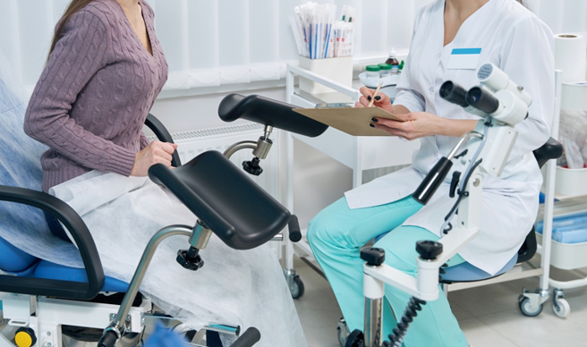 妹子下体爆痛挂急诊 ，内诊一看，全都是黄绿色的脓。（示意图：shutterstock／达志）