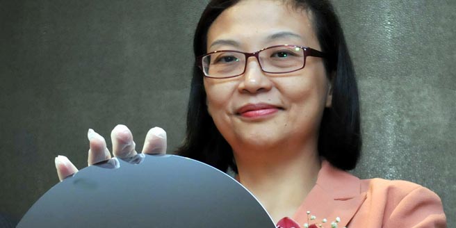 环球晶董事长徐秀兰表示，美国及义大利厂扩建案将于本季内定案。图／本报资料照片