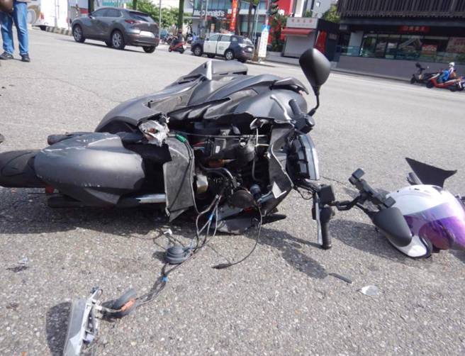 台体大棒球员21日遭撞插管命危，昨天晚间7时许宣告抢救不治。（图／戴志扬翻摄）