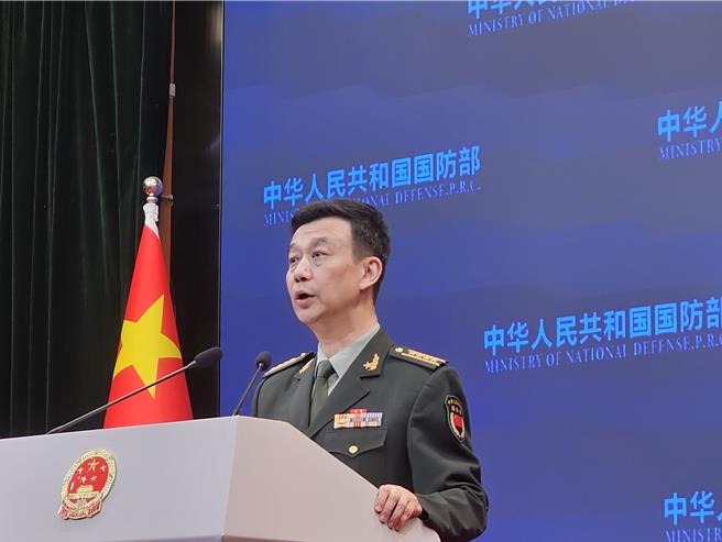 我國軍漢光兵推增應對陸船想定，大陸國防部發言人吳謙回應：推來推去都是死局。（藍孝威攝）