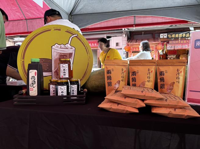 走訪台南古蹟參與集點活動可兌換好禮 (圖片來源：台南市文化局提供)