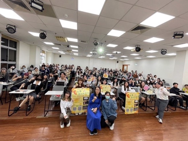 主办单位中华两岸文经协会偕同时际创意传媒，4月25日前往培育许多优秀传媒业界大咖校友的世新大学，进行《2024第七届芒果要的就是你》海选办法说明。(照片/世新大学提供)