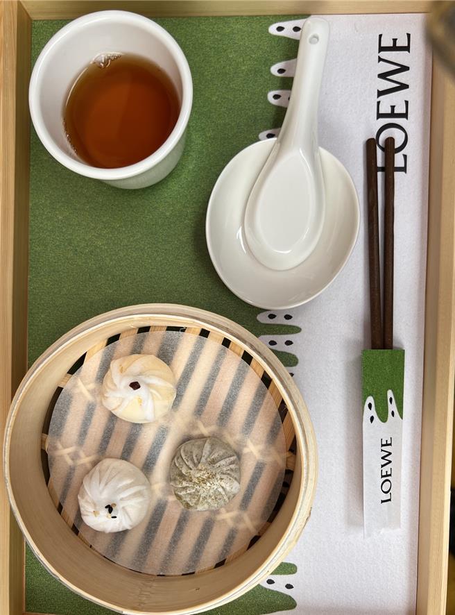 与蜷尾家合作的小笼包冰组，并提供三种不同口味，售价180元。（黄唯淯摄）