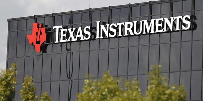 类比IC巨头德州仪器公布第一季季报，并暗示客户库存有望见底。图／美联社