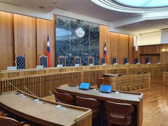 前立委服務處主任性侵女記者   她痛哭：害我被迫放棄夢想