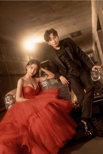 謝京穎「小露酥胸」與張書偉拍超美婚紗 4個場景深藏甜蜜意義