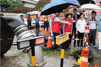 豪大雨「在線等」北港媽祖明遶境 朝天宮董事長：應只灑甘露
